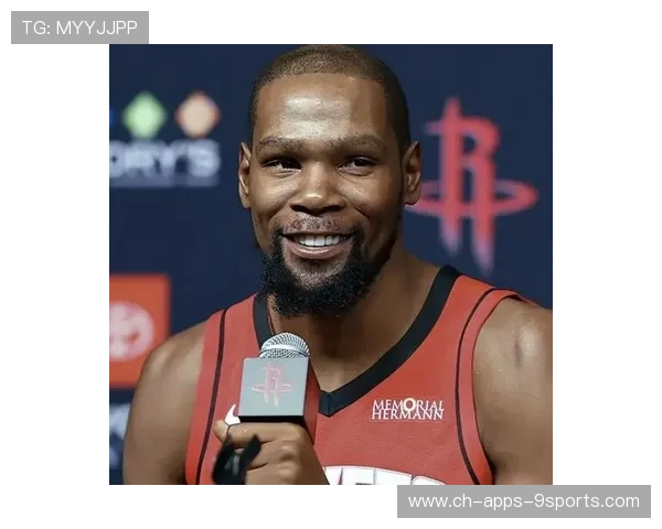 杜兰特：我和詹姆斯都不会拥有雕像，NBA现役只有一个人可以获得，杜兰特能超过詹姆斯吗