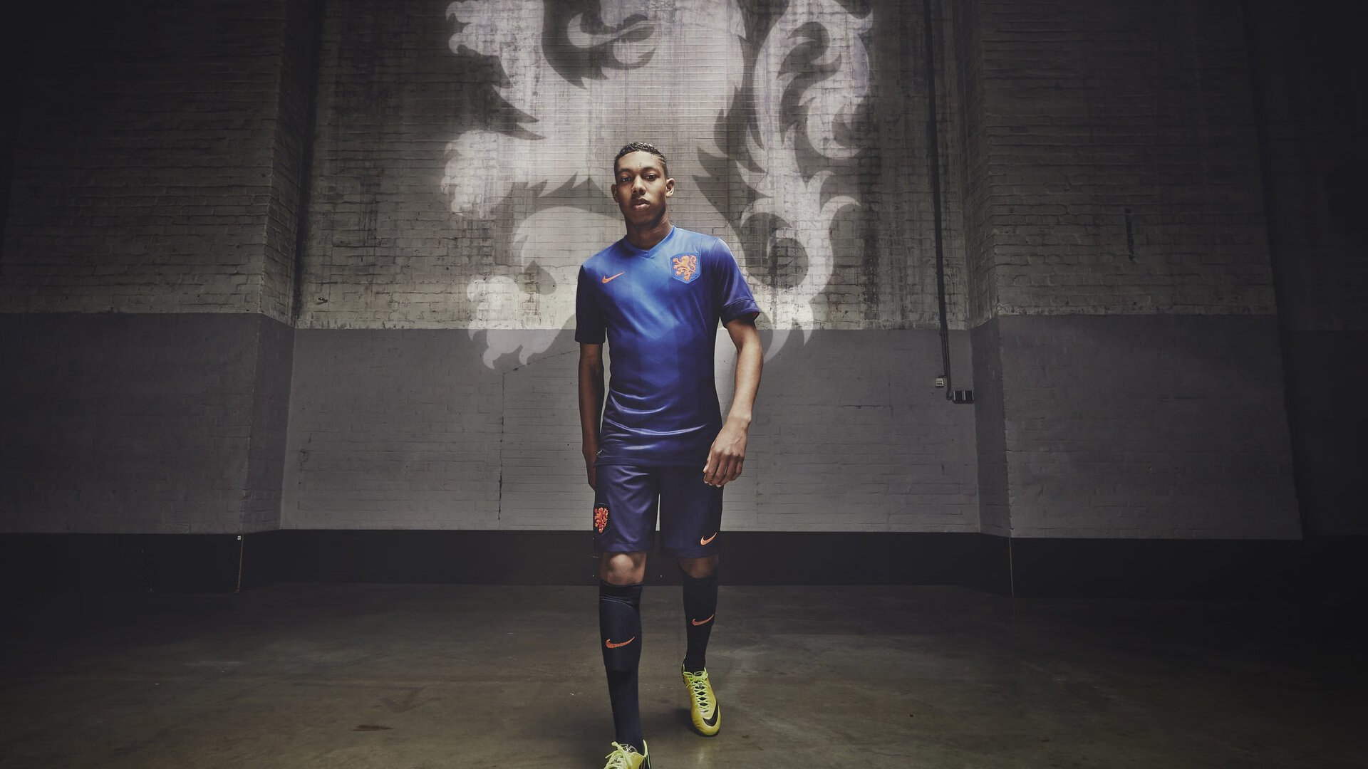 九游平台官网-国足主帅谈年轻球员成长,国足 主帅